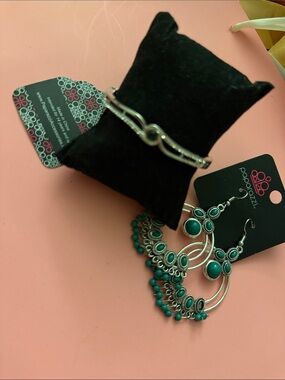 paparazzi Teal and Silver Cascade Hoop Bracelet Set